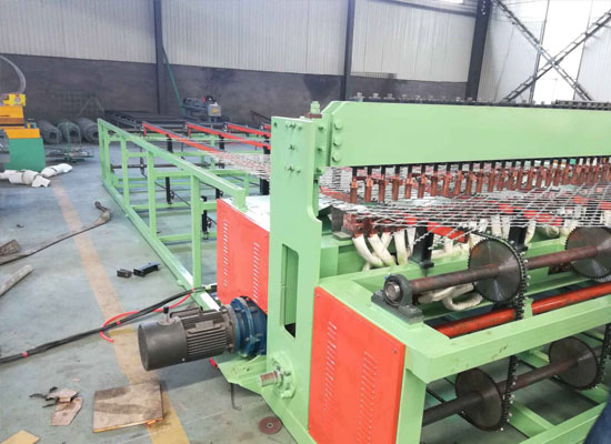 刀片刺繩護(hù)欄排焊機