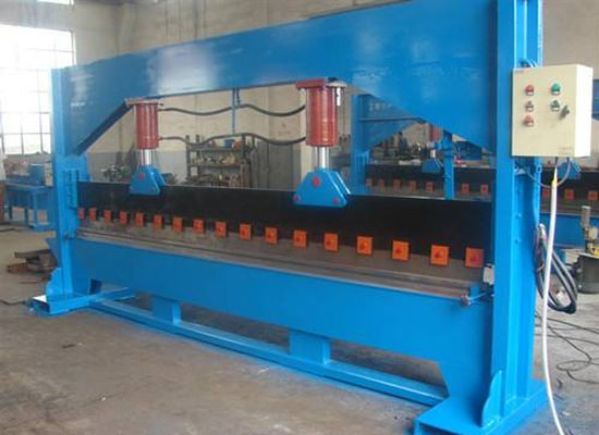 護(hù)欄網(wǎng)折彎機