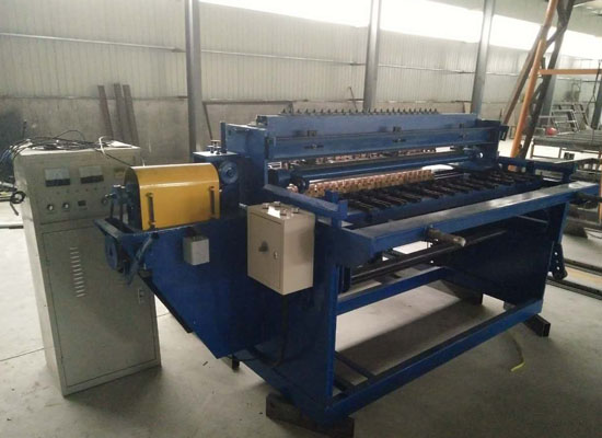 養(yǎng)殖網(wǎng)排焊機(jī)